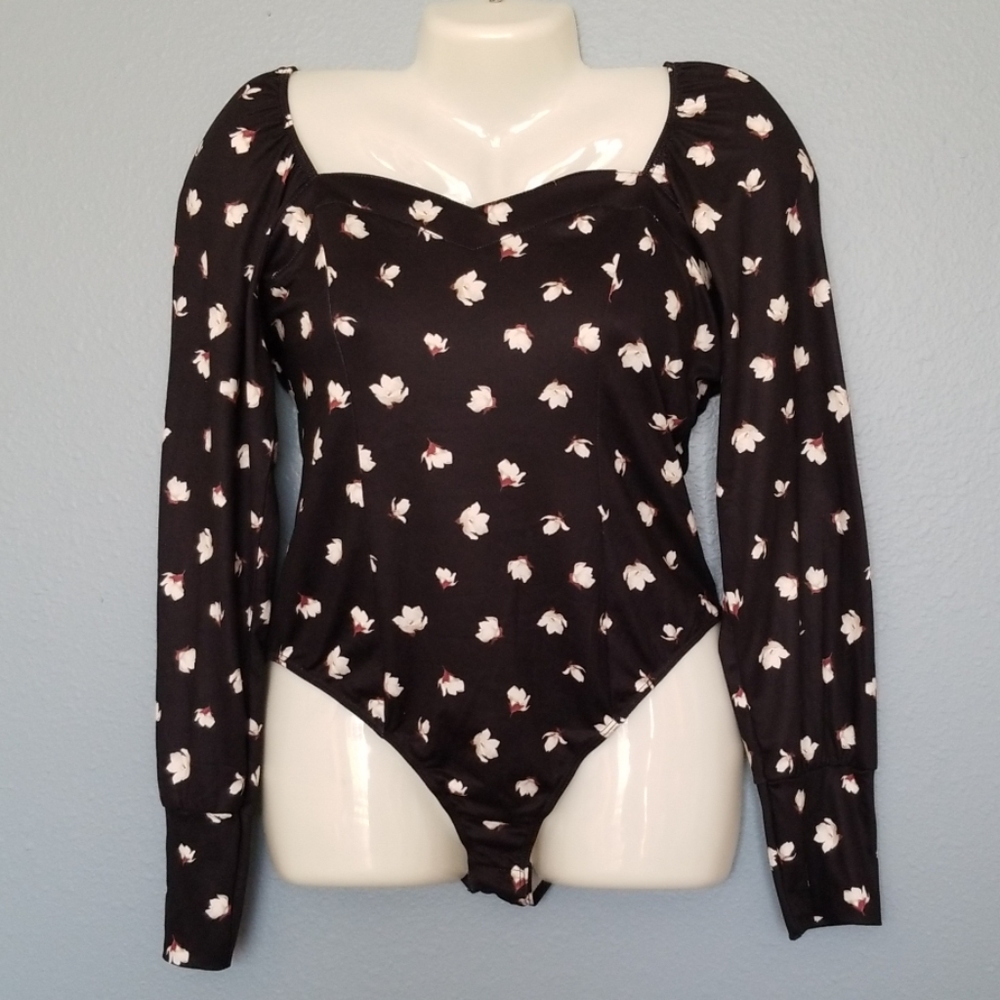 Spring Bodysuit Black Floral Size Large *NWT*
